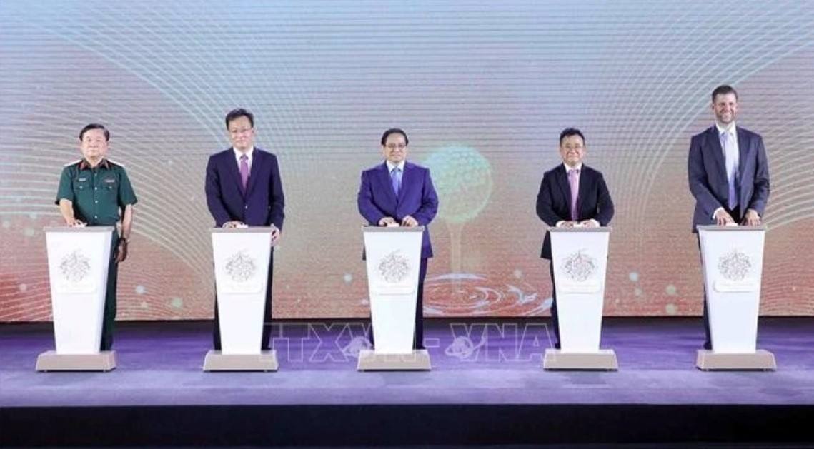 Trump International Hung Yen hoped to foster local rapid, sustainable development: PM